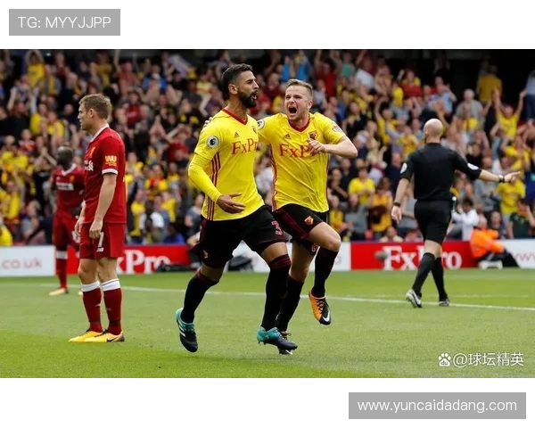 戴维斯比赛阅读能力持续提升，场上决策表现稳健