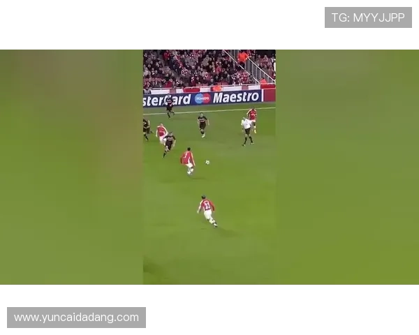 阿森纳是否已陷入“美丽足球”陷阱?战术华丽却争冠乏力,豪门定位与冠军渴望的矛盾如何破局 阿森纳是否已陷入“美丽足球”陷阱?战术华丽却争冠乏力,豪门定位与冠军渴望的矛盾如何破局