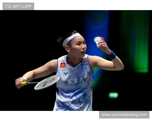 戴资颖打完比赛直接拎爱马仕去吃夜市蚵仔煎？